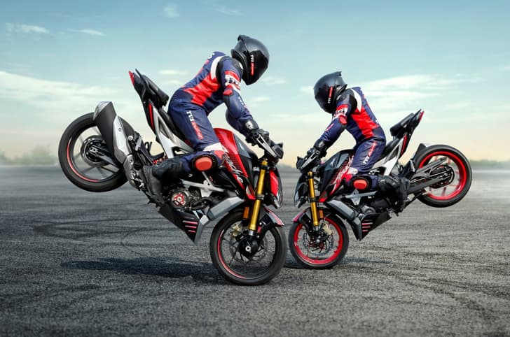 TVS Apache RTR 310 stoppie on track